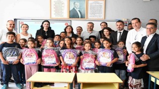 Aydın Büyükşehirden öğrencilere okul çantası