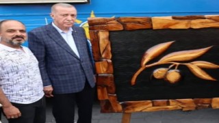 Aydında ahşap oyma ustasının eserleri makam odalarını süslüyor