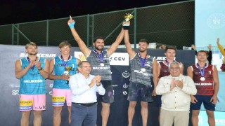 Ayvalıkta düzenlenen 2025 Plaj Voleybolu Dünya Turu sona erdi