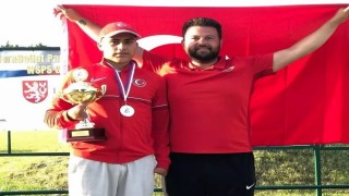 Babasıyla avda başladı, Dünya Şampiyonu oldu