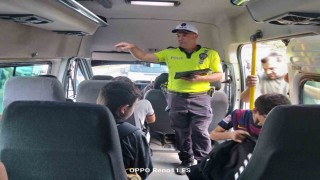 Bafrada okul servis araçlarına sıkı denetim