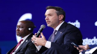 Bakan Bayraktar: Enerji tedarikimizi güvence altına almayı, Avrupa pazarlarına bol miktarda gaz götürmeyi hedefliyoruz