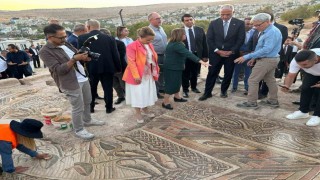 Bakan Ersoy, Dülük Antik Kentinde müzik dinletisine katıldı