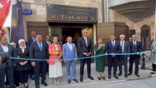 Bakan Ersoy, Gaziantepte Mutfak Müzesinin açılışını yaptı