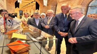 Bakan Ersoy: Yazma eserler TÜYEK çatısı altında toplanmalı