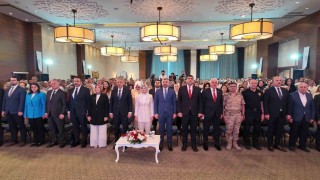 Bakan Göktaş: 18-25 yaş aralığındaki gençlerimiz için kredi miktarını 250 bin liraya, 26-29 yaş arasındaki genç çiftlerimiz için ise 200 bin liraya yükseltiyoruz