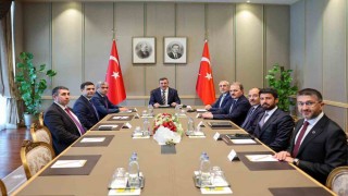 Bakan Işıkhan, Azerbaycan Çalışma ve Halkın Sosyal Koruması Bakanı Aliyev ile bir araya geldi