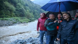 Bakan Uraloğlu, Çamlıhemşin Hala Tünelinde incelemelerde bulundu