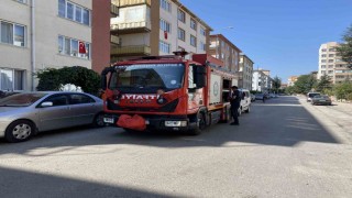 Balkonda alevlenen piknik tüpü sebebiyle yangın çıktı