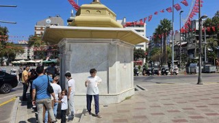 Bandırmada su kesintisi cuma namazı öncesi zorladı: Vatandaşlar market sularıyla abdest aldı