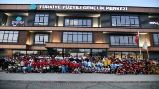 Başiskelede spor kulüplerine malzeme desteği