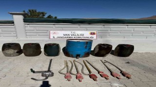 Başkalede 319 litre kaçak akaryakıt ele geçirildi