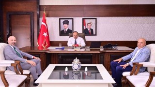 Başkan Arıkan, Vali Canbolat ile bir araya geldi