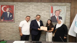 Başkan Canpolattan başarılı öğrencilere ödül