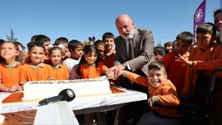 Başkan Çolakbayrakdar: Her çocuk bir tebessümle dünyayı güzelleştirir