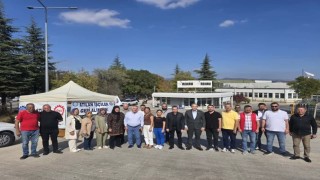 Başkan Dilsiz ve Özdemirden REHAU işçilerine destek
