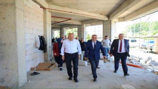 Başkan Özlü, otel yatırımını yerinde inceledi