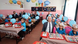 Başkan Tahmazoğlu’ndan Öğrencilere 140 Bin Boyama Seti