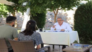 Başkan Tetik, halk gününde vatandaşları dinledi