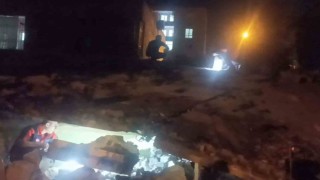 Batmanda 2 katlı bina çöktü