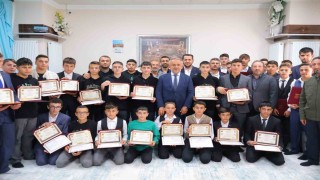 Bayburtta 55 öğrenci hafızlık belgelerini aldı