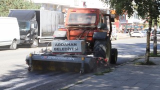 Belediye ekipleri, daha temiz bir Ardahan için çalışıyor