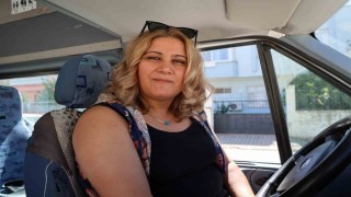 Ben bu işi yaparım diyerek direksiyona geçti, öğrencilerin Songül ablası haline geldi