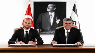 Beşiktaş, Vaclav Cerny ile sözleşme imzaladı