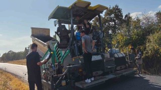 Bigada sıcak asfalt dökme çalışmaları başladı