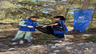 Bilecikte Atatürk Ormanında temizlik çalışması gerçekleştirildi