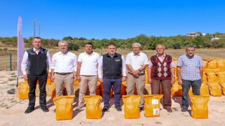 Bilecikte kanola tohumu dağıtımı yapıldı