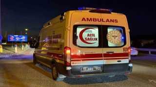 Bilecikte tırla otomobil çarpıştı: 4 yaralı