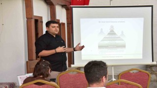 Bilim Kafede ikincil kaynakların önemi konuşuldu