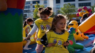 Bingölde Bir Anadolu Şenliği coşkusu sürüyor