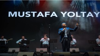 Bingölde Bir Anadolu Şenliği türkülerle devam etti