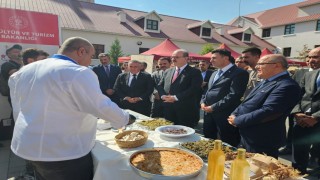 Bir Anadolu Şenliği Tuncelide başladı