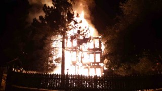 Bir tarih yok oldu, geriye külleri kaldı