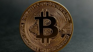 Bitcoin Sert Çakıldı: 111.800 Dolara Düştü