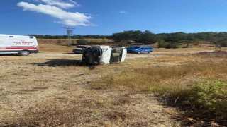 Bolu-Mudurnu yolunda virajı alamayan araç yan yattı: 2 yaralı