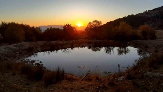 Boluda 1500 rakımlı yaylada gün batımı manzarası