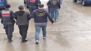 Boluda çocuğa cinsel istismar ve dolandırıcılıktan aranan 2 kişi yakalandı