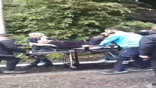 Borçkada sel bölgesinde yaralanan kişi ambulansa ulaştırıldı