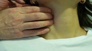 Boynunuzdaki şişliği göz ardı etmeyin