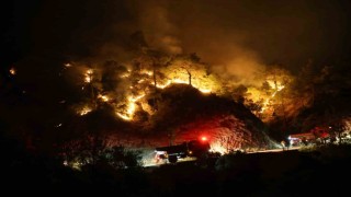 Buharkenti de etkileyen yangını söndürme çalışmaları sürüyor