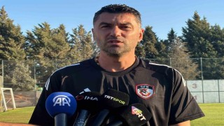 Burak Yılmaz: Trabzonda futbol oynayarak galip gelmek istiyoruz, defans yaparak oradan çıkamayız
