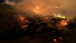 Burdurda yaklaşık 2 bin saman balyası yandı