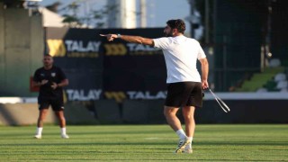 Burhan Eşer: Takım bütünlüğüne inanan bir oyun anlayışı istiyoruz