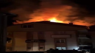 Bursada çatı katında çıkan yangın korkuttu