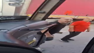 Bursada otobüs şoförü ile sürücü arasında ters yön tartışması