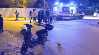 Bursada otomobille elektrikli bisiklet çarpıştı: 1 ağır yaralı
